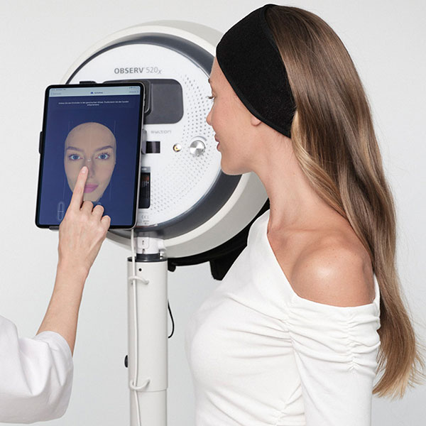 Digitale Hautanalyse mit OBSERV 320 bei Skinconcept Hagner